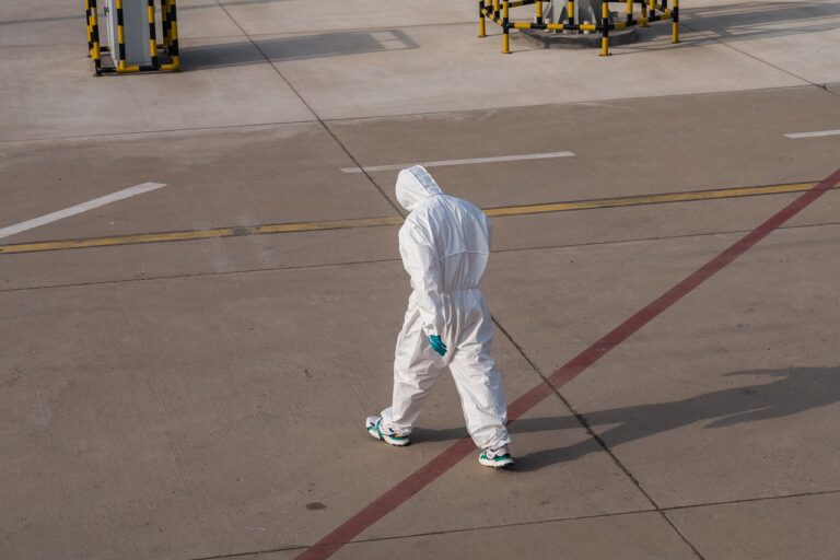 ダーマローラーの消毒方法で効果的な手順は？
