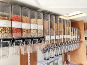 育毛グッズを定期でまとめ買いするメリットは？