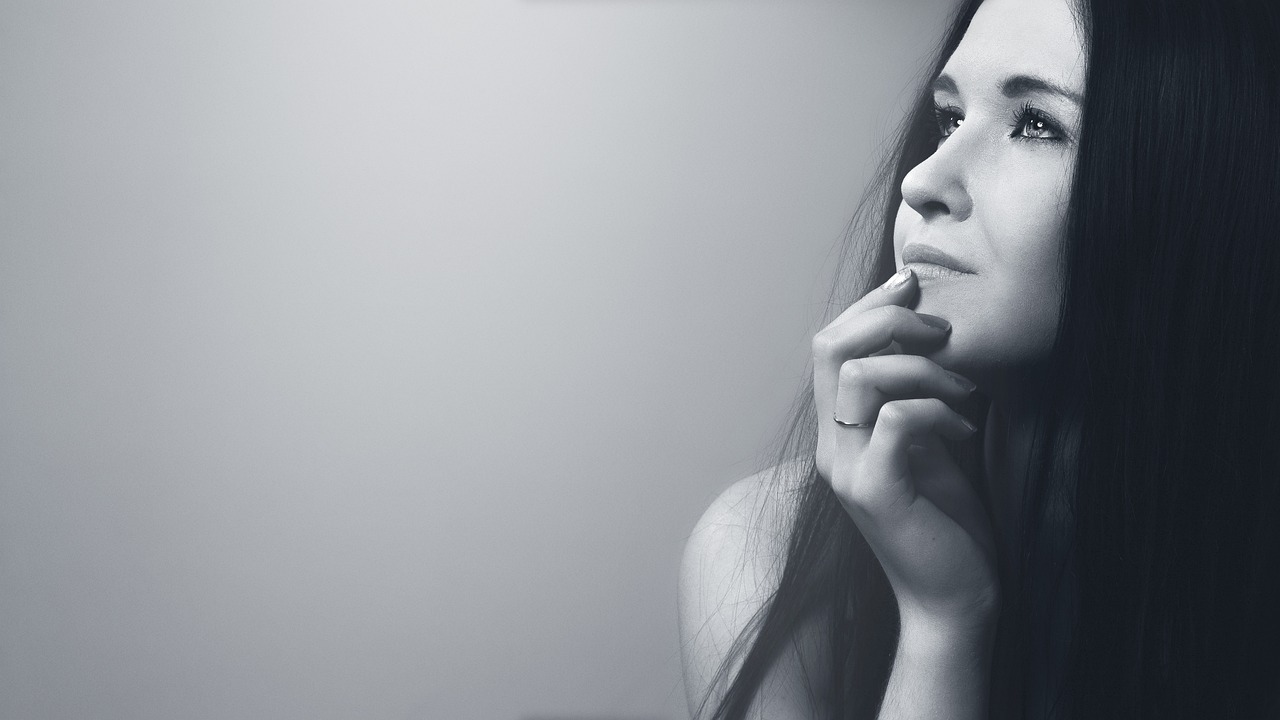 髪の生活習慣を改善して育毛効果を高める方法は？